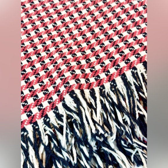 Hand-loomed/Woven WOOL Houndstooth Fringed Throw Lap Blanket - Picture 5 of 11